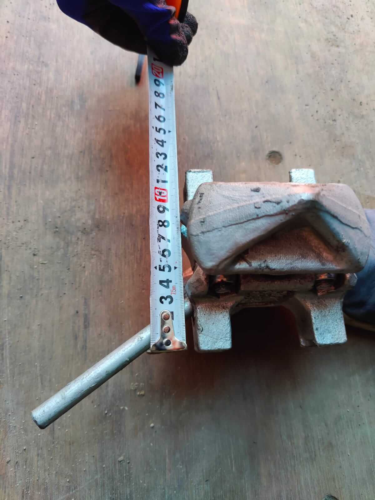 Bolturi - Container intermediate twistlock 2 alt="twistlock"